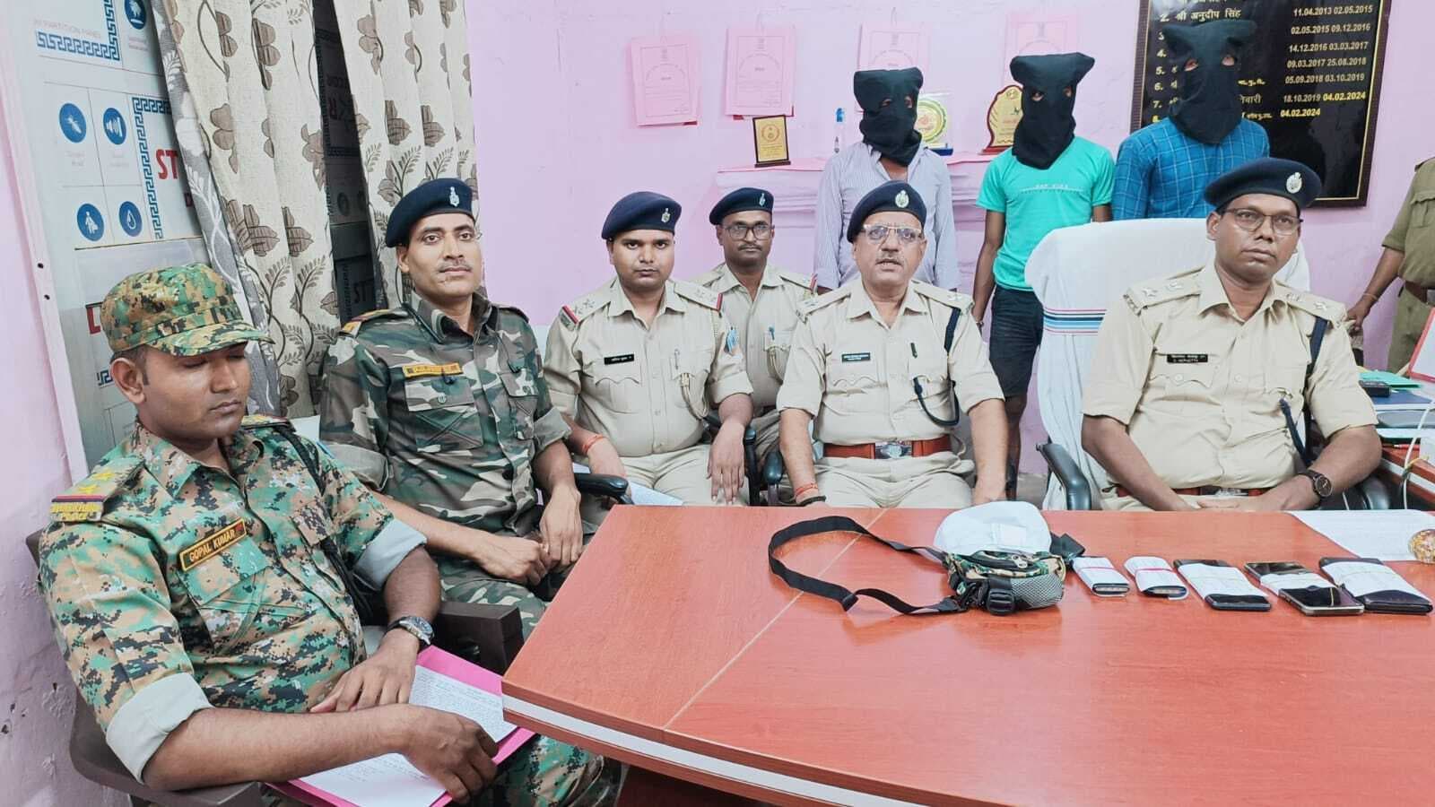 पीएलएफआइ के तीन उग्रवादी गिरफ्तार, जेल