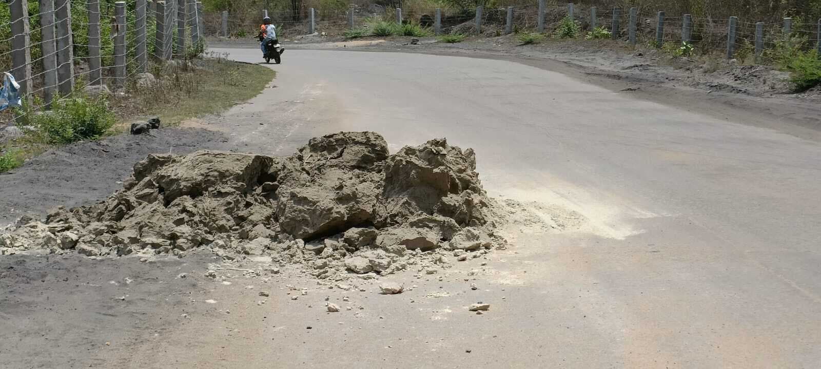 वायु को प्रदूषित कर रहे फ्लाई ऐश