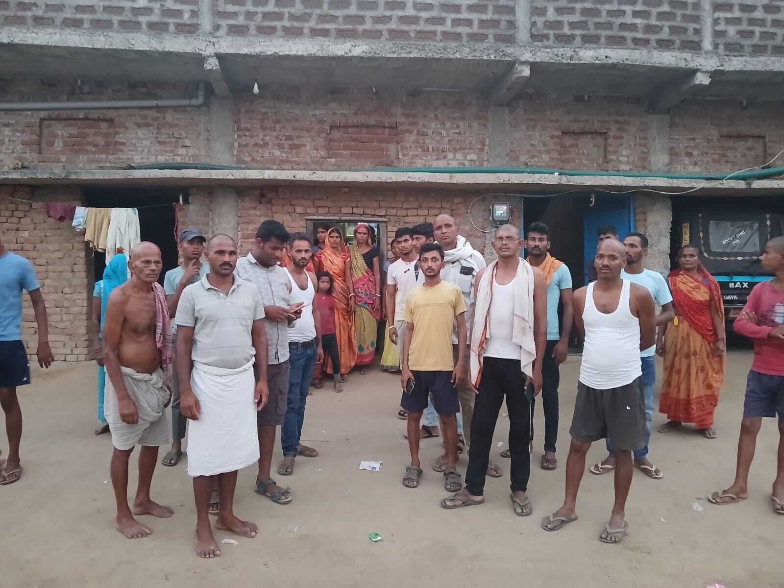 वजीरगंज के युवक की मोहनपुर के धनीचक गांव में हत्या