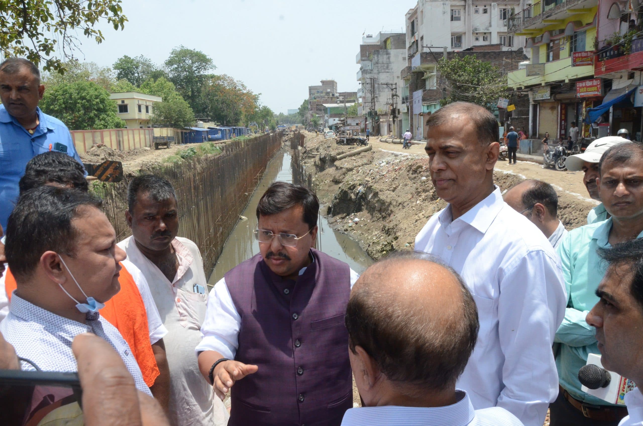 गायघाट तक पूरी तरह ढका जायेगा सैदपुर नाला, 15 जून के बाद बंद हो जायेगा मंदिरी नाले का निर्माण