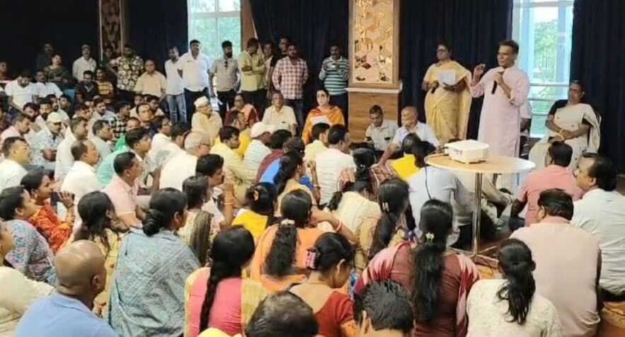 राउरकेला : दिलीप राय ने की हार की समीक्षा, बोले-आरएमसी चुनाव के लिए कार्यकर्ता तैयार रहें