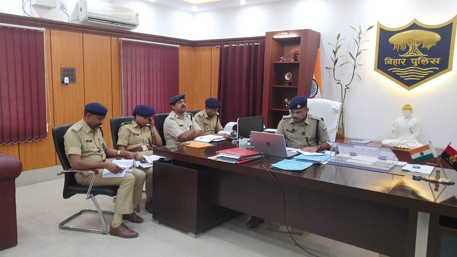 अनजान नंबर के लोगों के साथ न करें वीडियाे कॉलिंग: एसपी