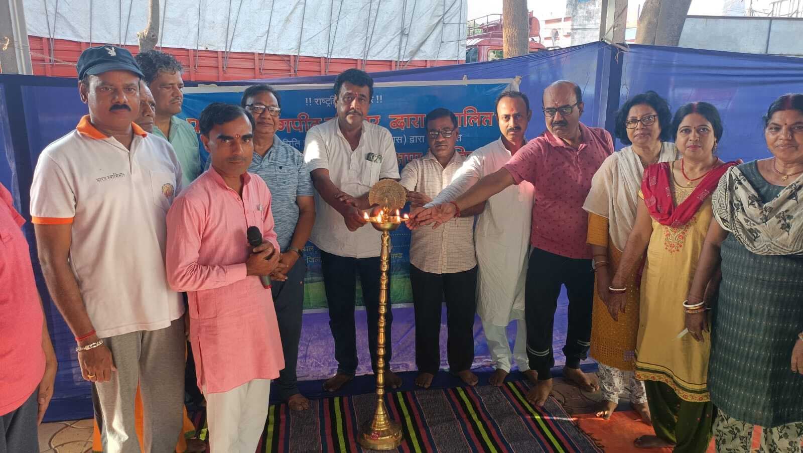 योग, आयुर्वेद, प्राकृतिक चिकित्सा व एक्यूप्रेशर के विशेष प्रशिक्षण का शुभारंभ