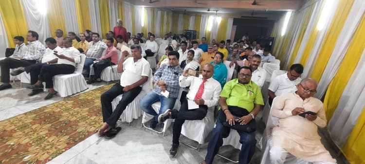 जो मजबूत है वह कमजोर का शोषण नहीं कर सकता