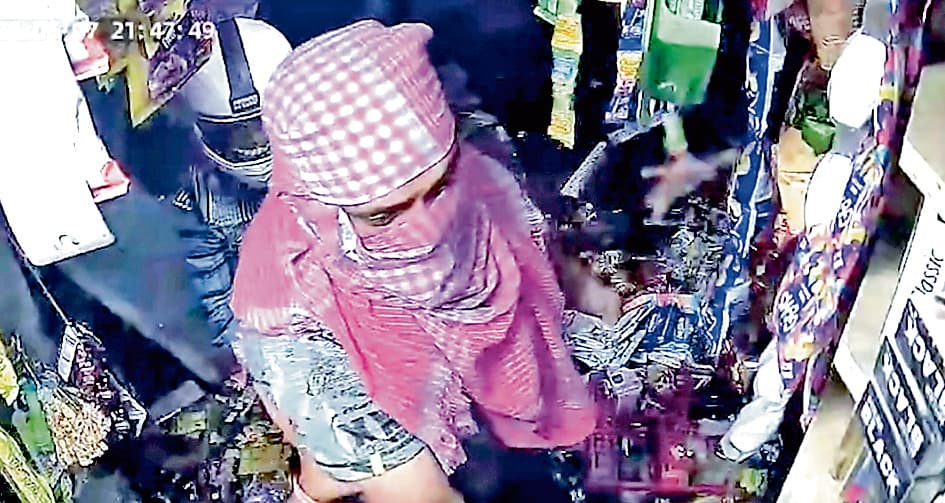 बर्दवान में भाजपा के बूथ एजेंट की दुकान में लूटपाट