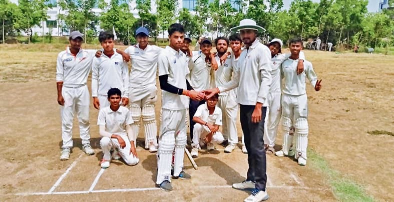 पटना जिला जूनियर डिवीजन क्रिकेट लीग में ब्लू स्टार ने मालसलामी इलेवन को हराया
