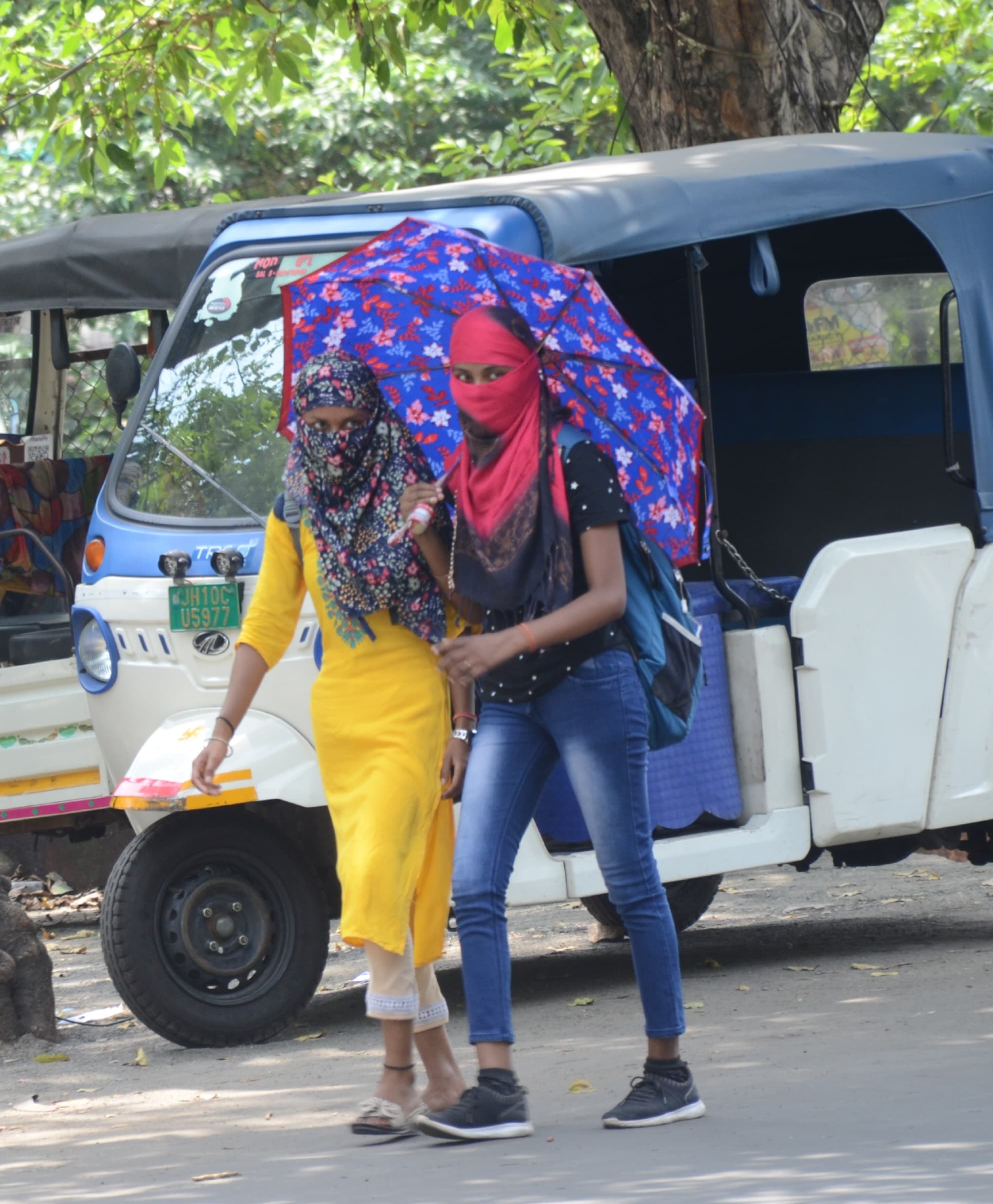 42 डिग्री रहा तापमान, गर्म हवा ने लोगों को झुलसाया