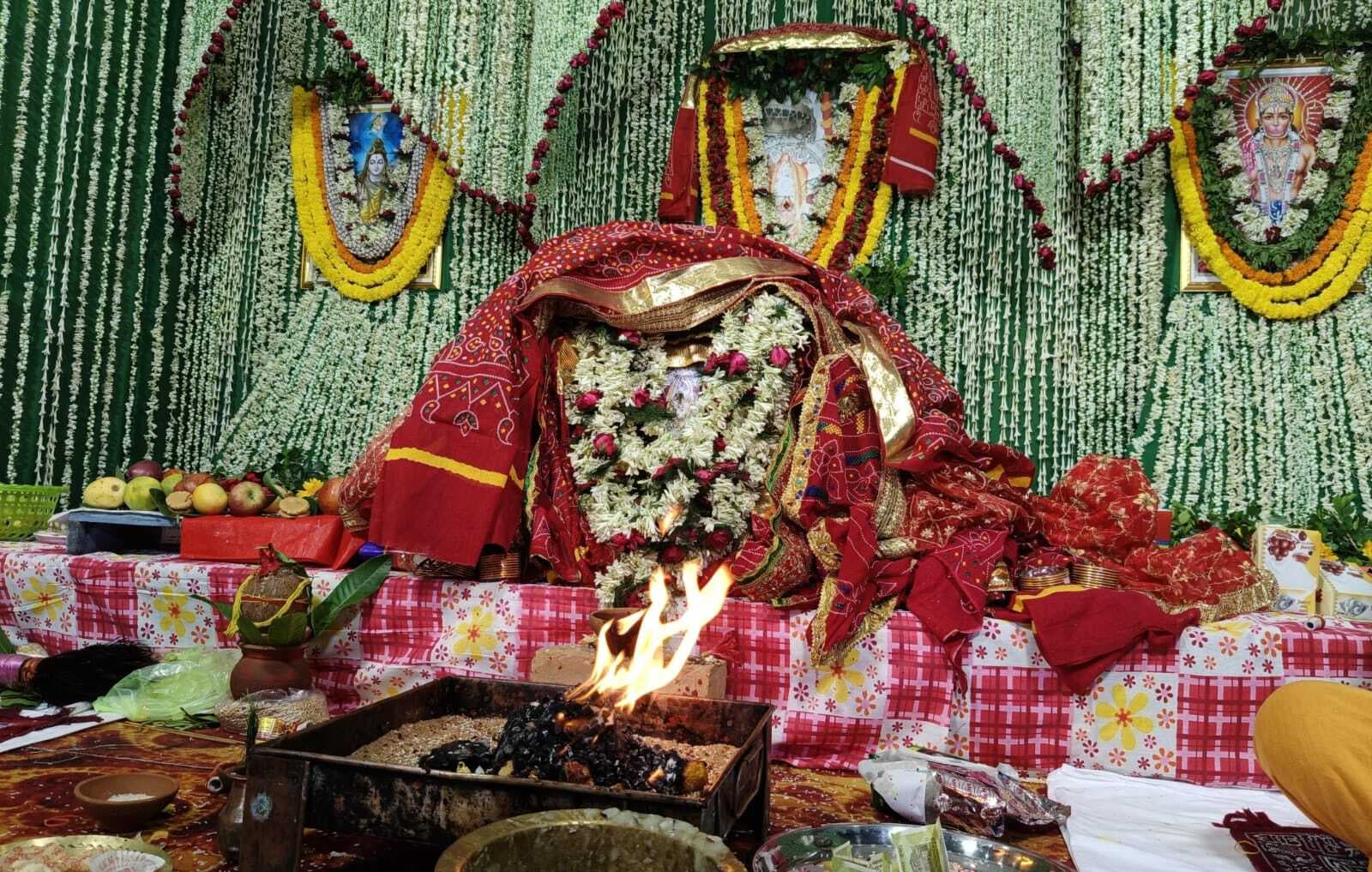 कुलदेवी महराणा माता की हुई वार्षिक पूजा, अलौकिक श्रृंगार व भजनों की हुई अमृतवर्षा