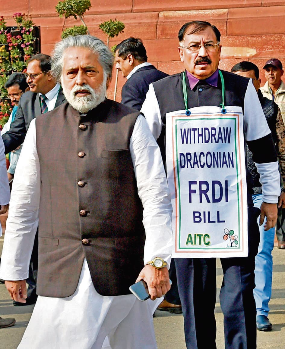 नरेंद्र मोदी के पास नेहरू जैसा जनादेश नहीं : सुदीप