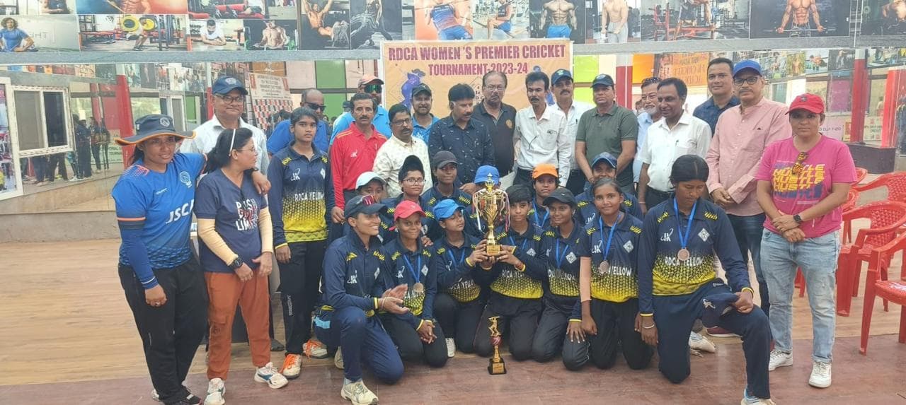 वीमेंस प्रीमियर लीग: आरडीसीए रेड की टीम बनी चैंपियन