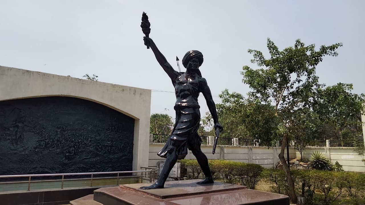 जनसंगठनों ने धरती आबा को किया नमन