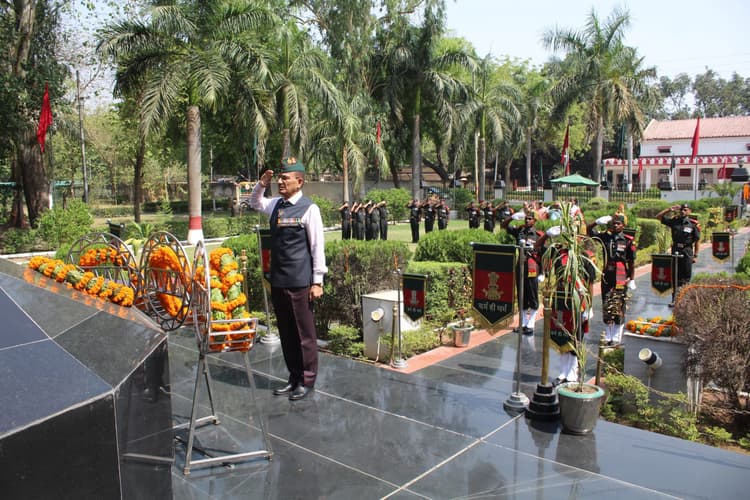 कारगिल युद्ध के शहीदों को किया गया नमन