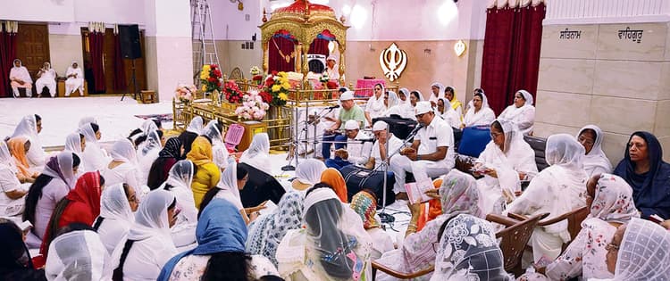 गुरु अर्जन देव की शहादत पर दीवान सजा