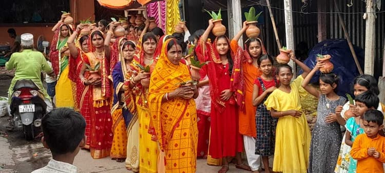 दुर्गा मंदिर में तीन दिवसीय संकीर्तन का हुआ शुभारंभ