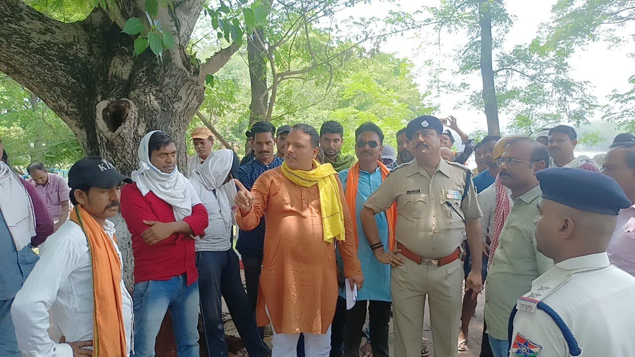 चिरेका प्रशासन ने जनसेवा पार्टी को धरना-प्रदर्शन से रोका