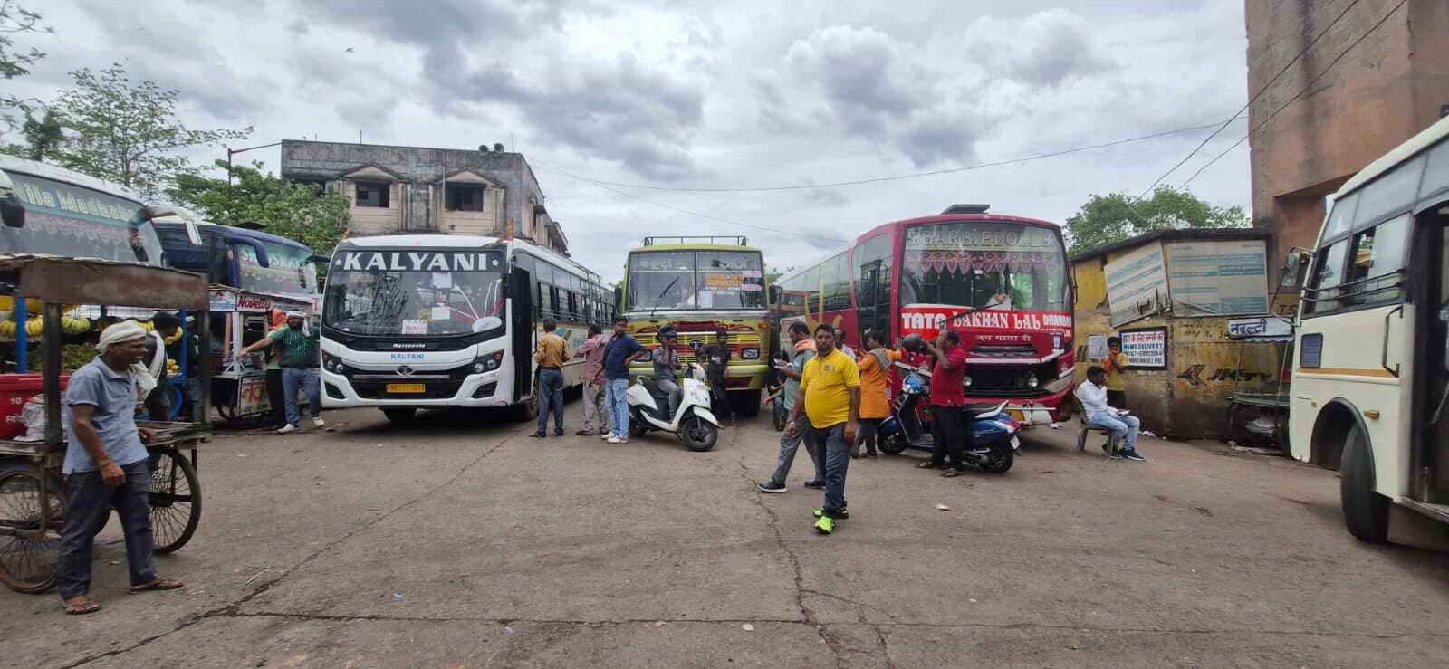 सीएम से की जेपी सेतु बस स्टैंड का टेंडर कराने की मांग