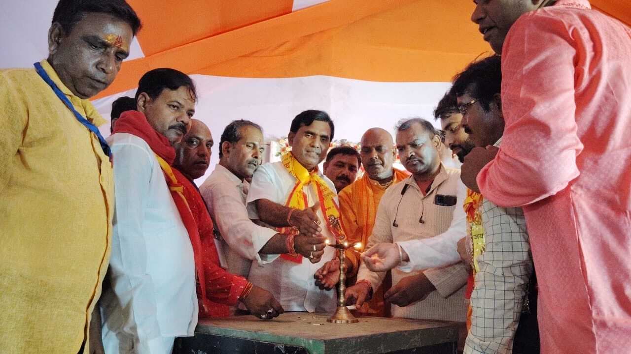 सिकदारडीह में सांस्कृतिक कार्यक्रम का हुआ आयोजन