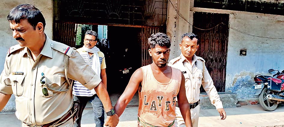 जेवर छिनताई में बेनाचिटी से कुख्यात लक्ष्मी साहनी समेत दो गिरफ्तार