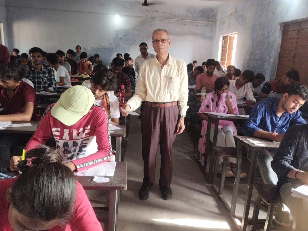 संध्या डिग्री कॉलेज में हुई इग्नू सत्रांत की परीक्षा