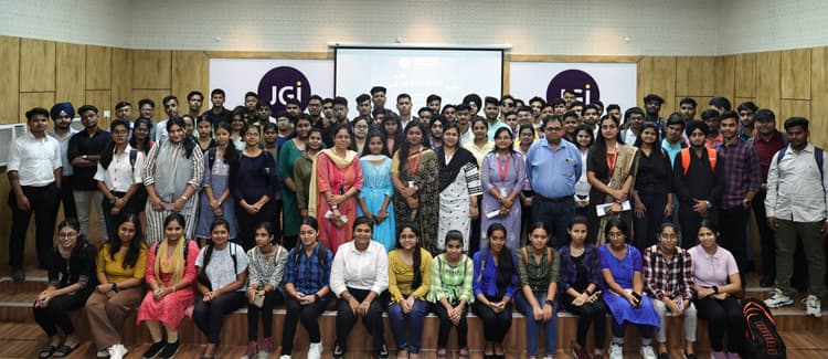 अरका जैन यूनिवर्सिटी में रिकाॅर्ड प्लेसमेंट, एक साल में 622 विद्यार्थियों को मिली नौकरी