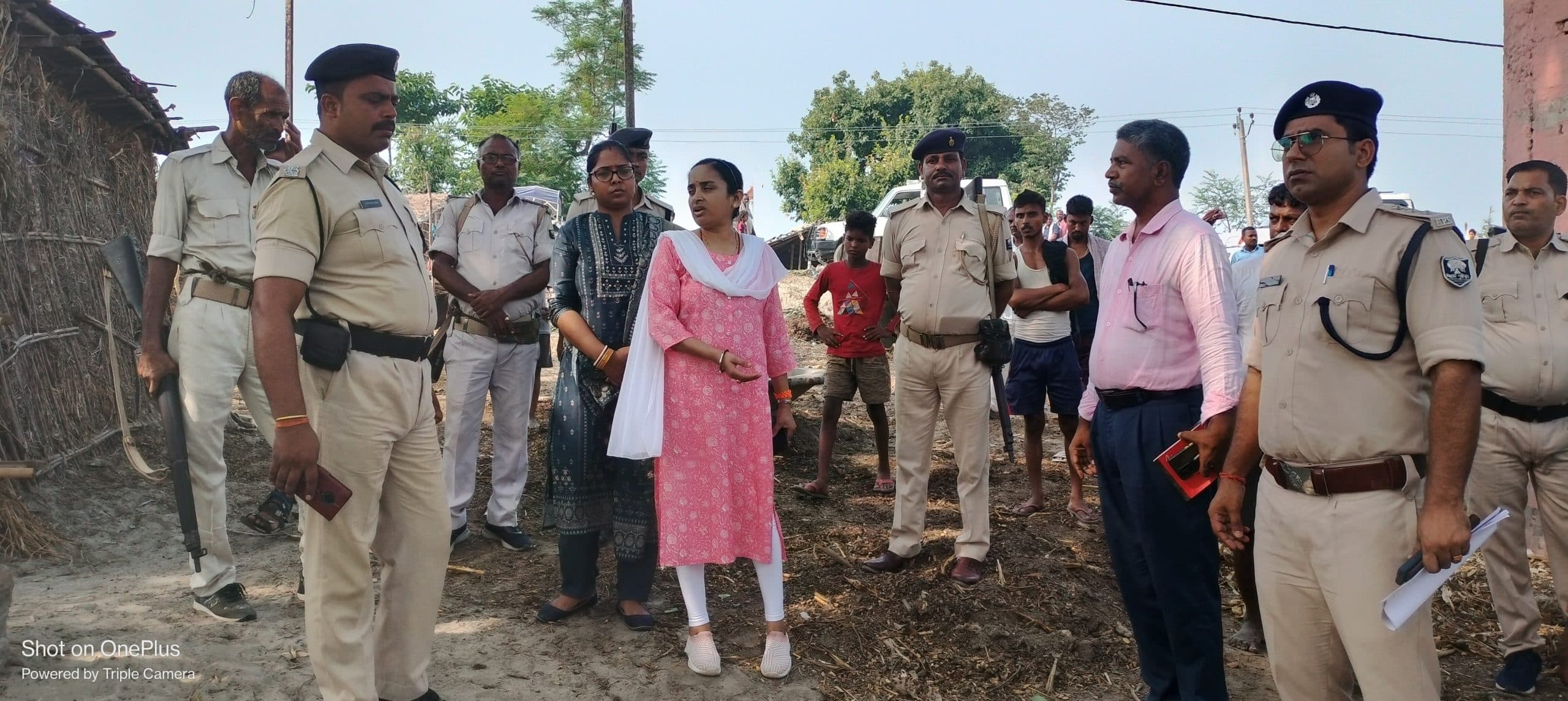 तटबंध पर अतिक्रमित जमीन को खाली कराने का सीओ को दिया निर्देश