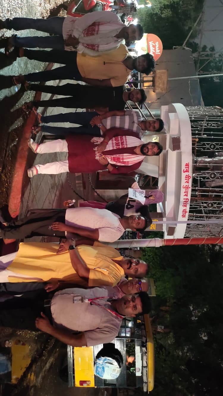 विहिप व बजरंग दल ने आतंकवादियों का फूंका पुतला