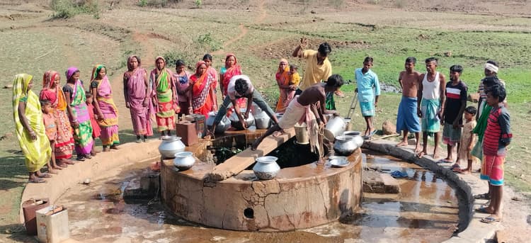 कैसे बदलेंगे गांव के हालात : न सड़क, न बिजली और न शुद्ध पानी, नारकीय जीवन जी रहे चुनरभुई व बासकंदरीवासी