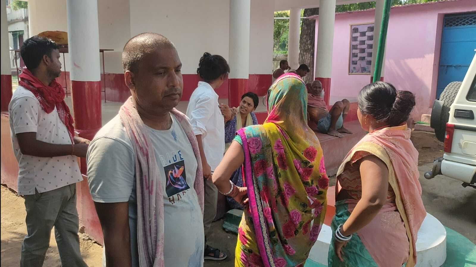 पति-पत्नी के झगड़े का मामला पहुंचा थाना