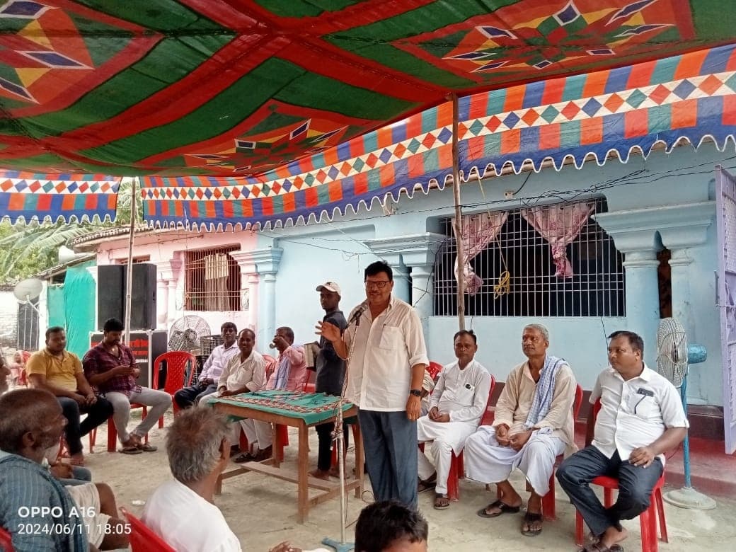 गलत कृषि नीति के कारण किसानों को नुकसान