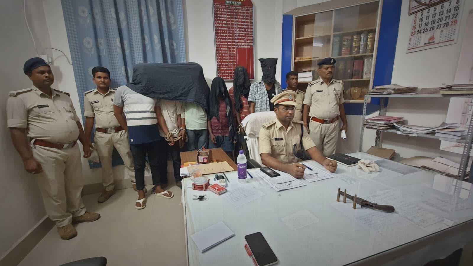 आपराधिक घटना को अंजाम देने की योजना बना रहा युवक गिरफ्तार