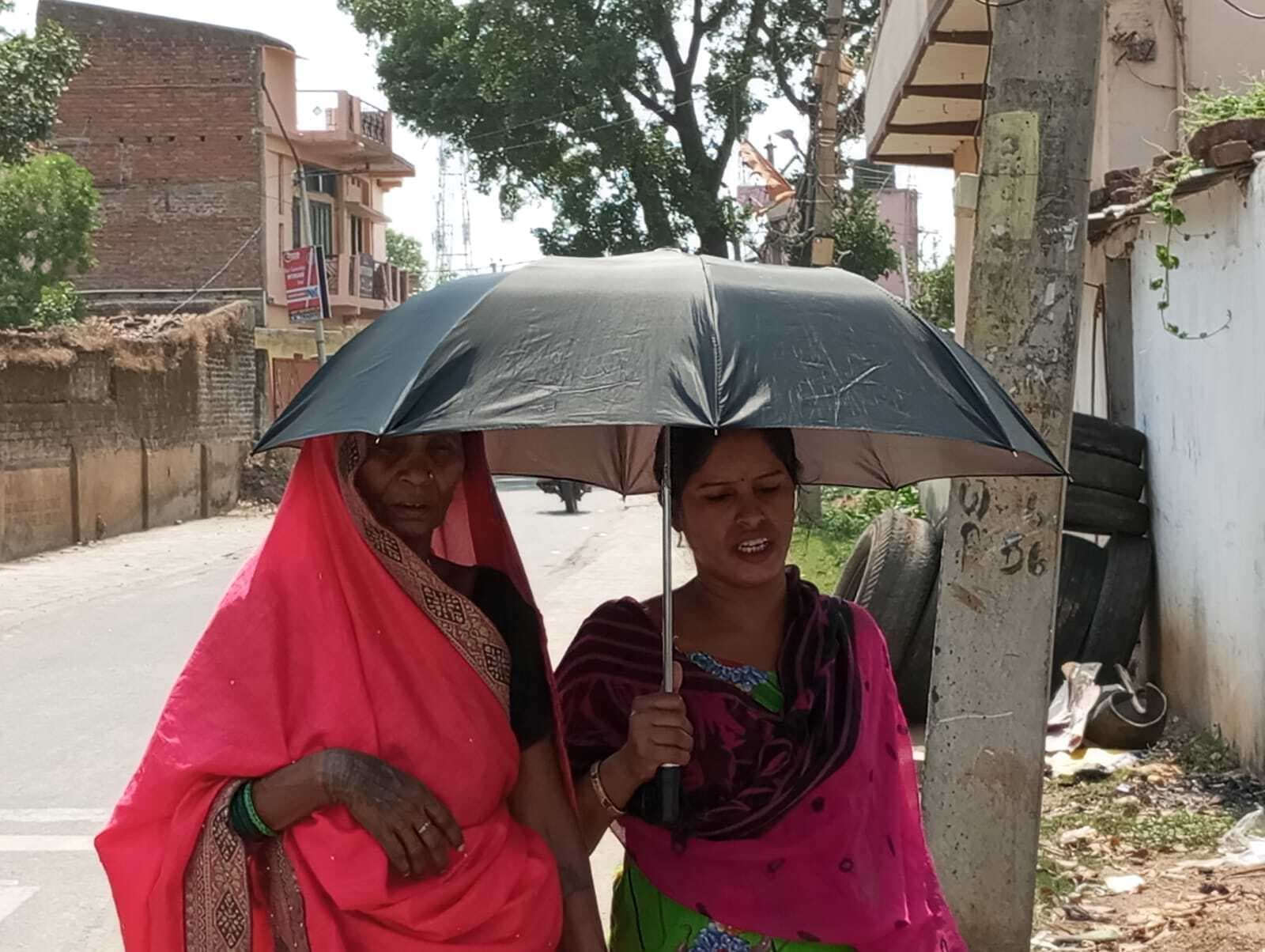 गर्मी से जिला तप रहा, लू का रेड अलर्ट जारी