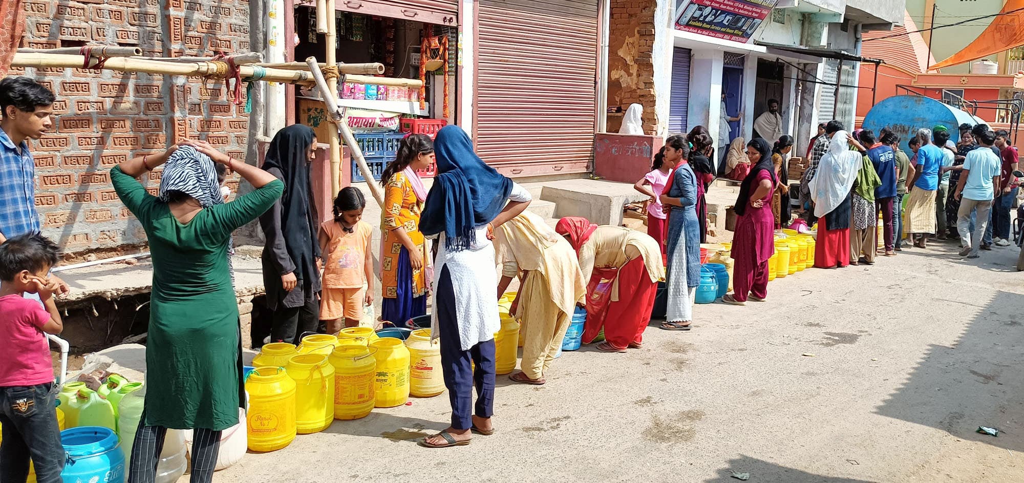 शहर में 25 दिनों से पेयजलापूर्ति ठप