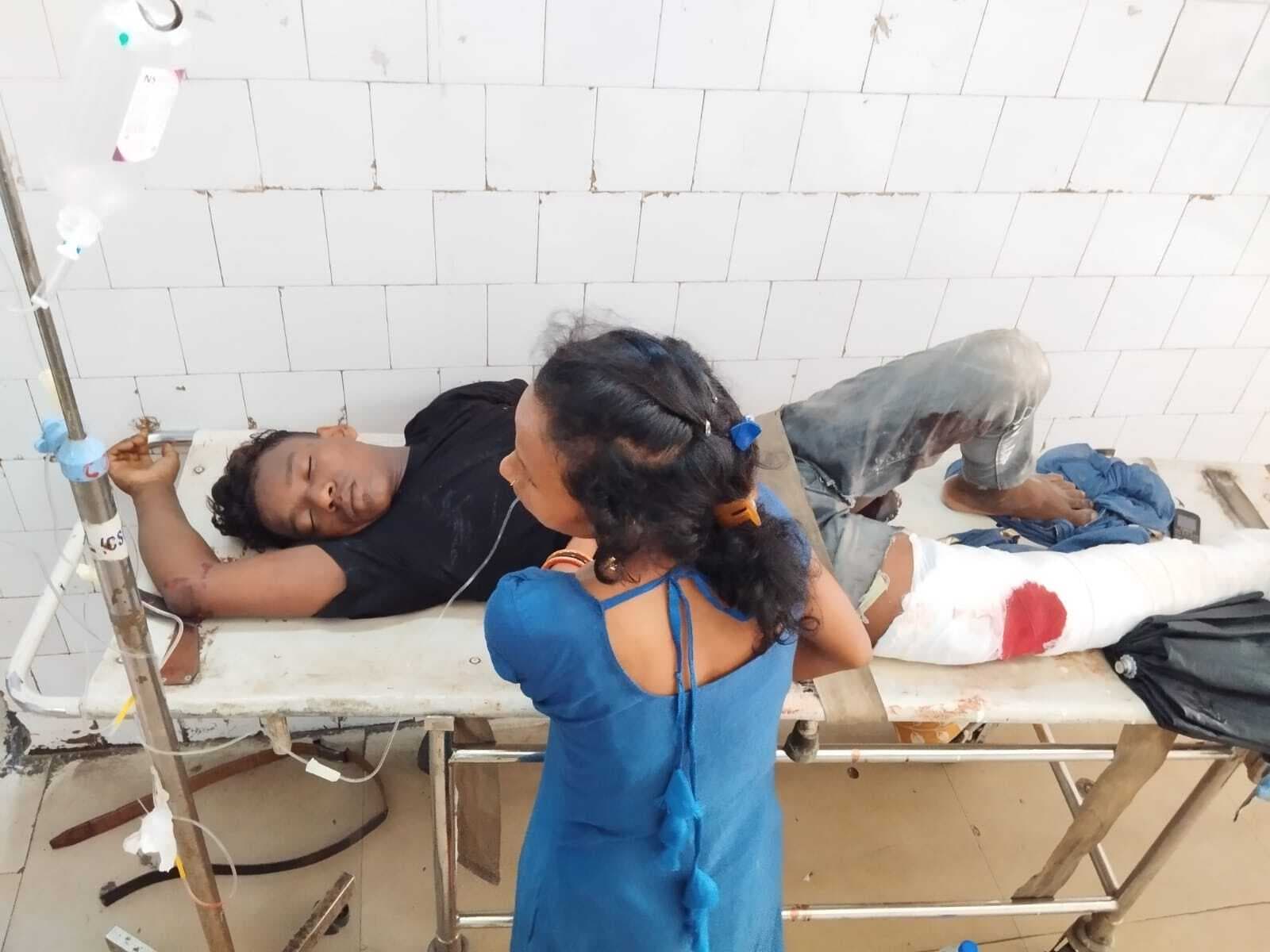 कदमा : तेज रफ्तार बाइक डिवाइडर से टकरायी, एक की मौत, एक गंभीर