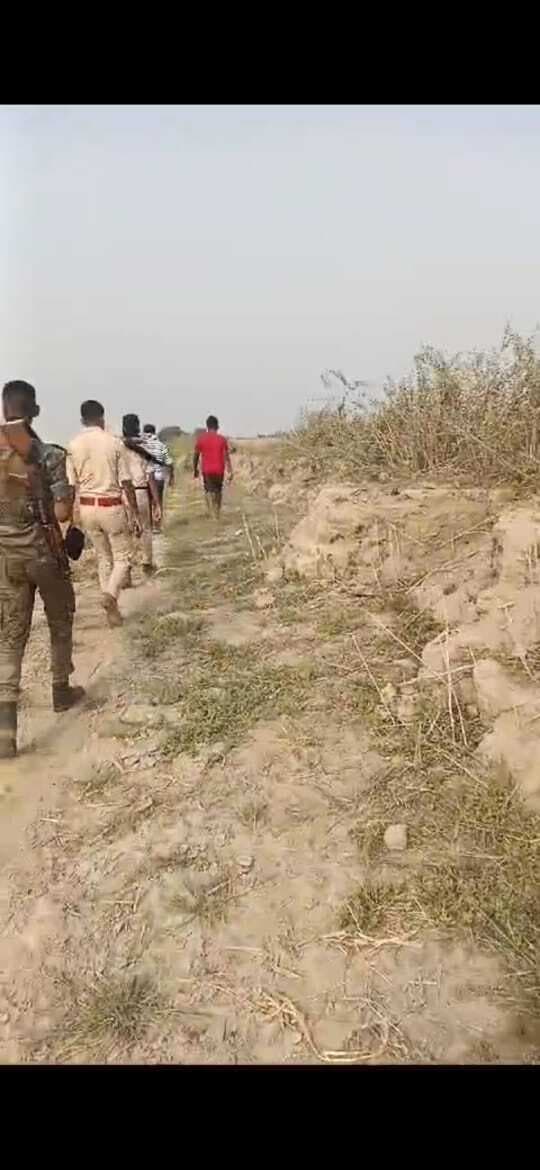 विवाहिता की गायब शव की खोज सीमावर्ती इलाके में कर रही पुलिस