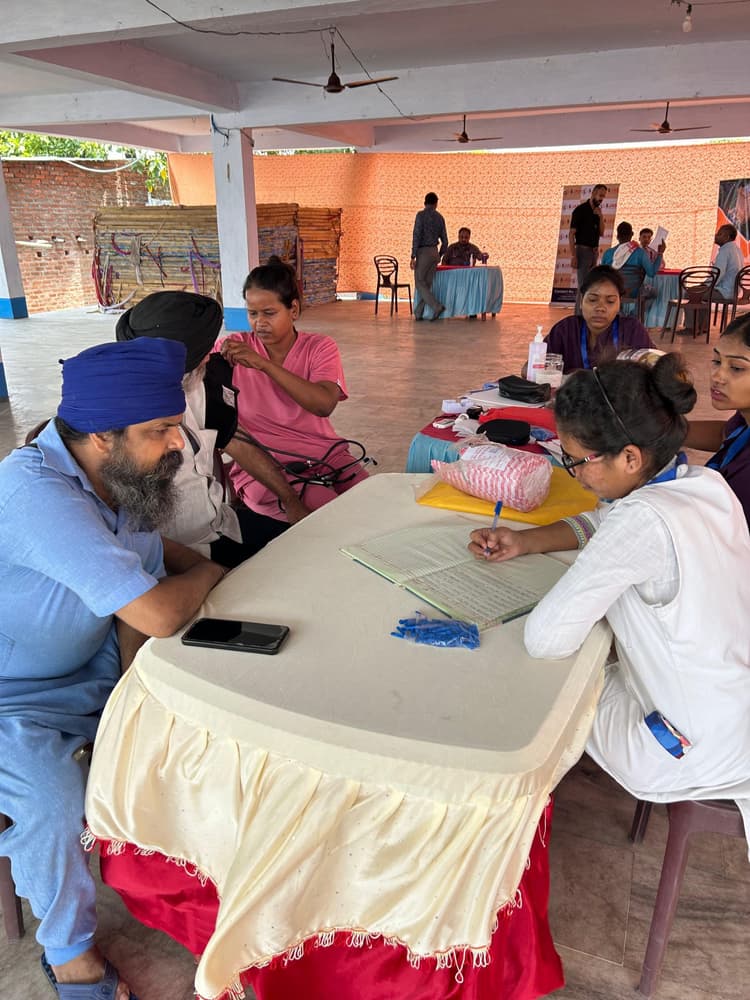 पंजाबी मिलन में नि:शुल्क मेगा हेल्थ कैंप 70 लोगों की जांच