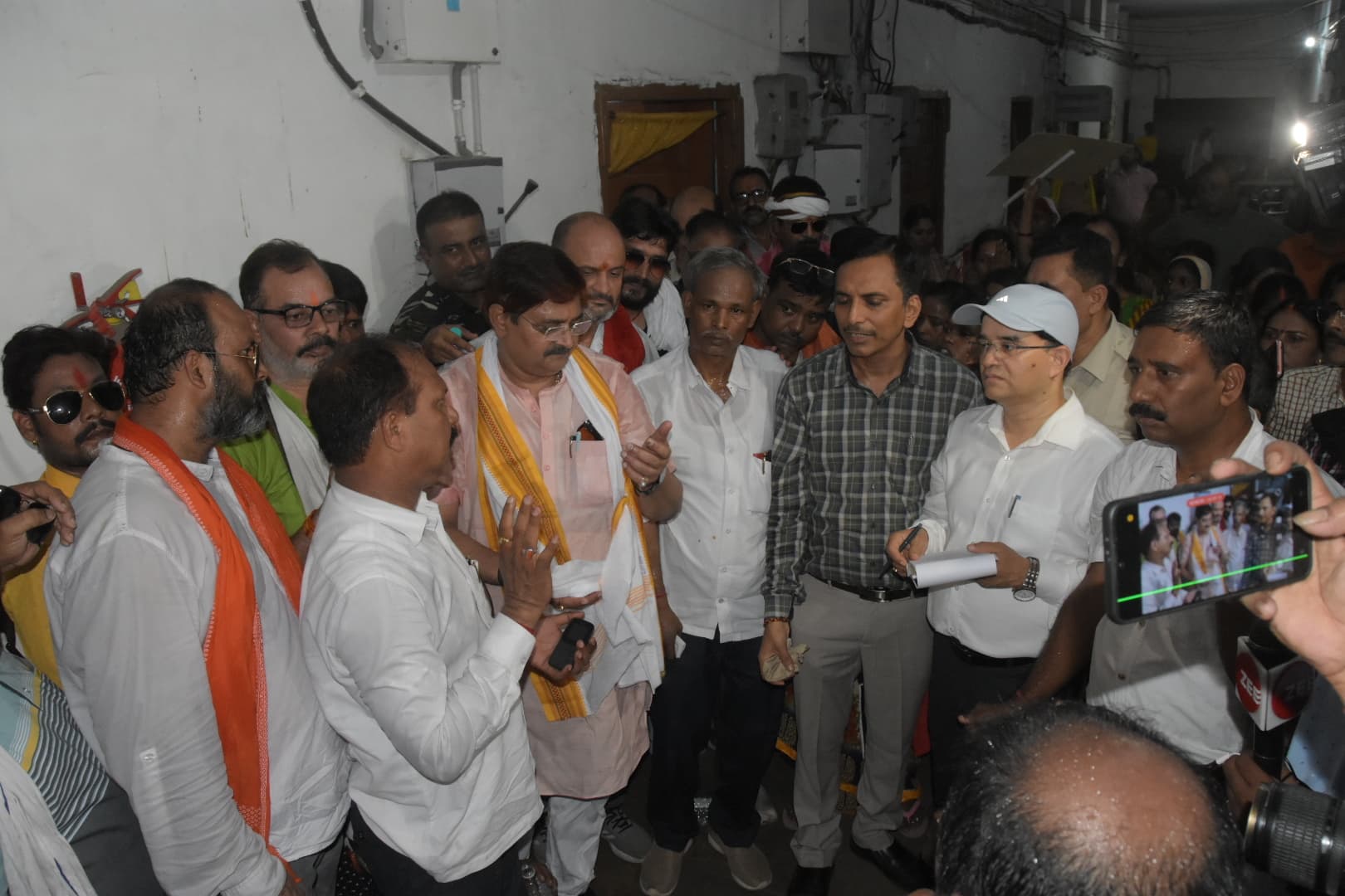 जीएम ने दिया 20 घंटे बिजली आपूर्ति का आश्वासन