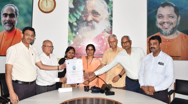 चिन्मय विद्यालय बना नाबेट एक्रिडिटेड राज्य का पहला स्कूल