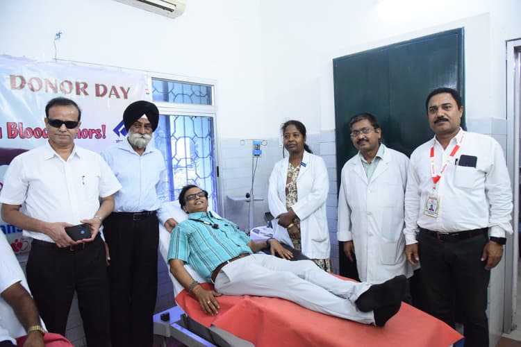 आइजीएच में विश्व रक्तदाता दिवस पर लगा शिविर, 40 लोगों ने किया रक्तदान