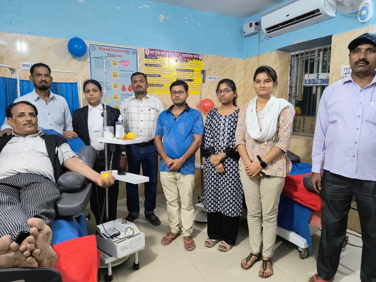 अधिवक्ता संजय ने किया जीवन का 51वां रक्तदान