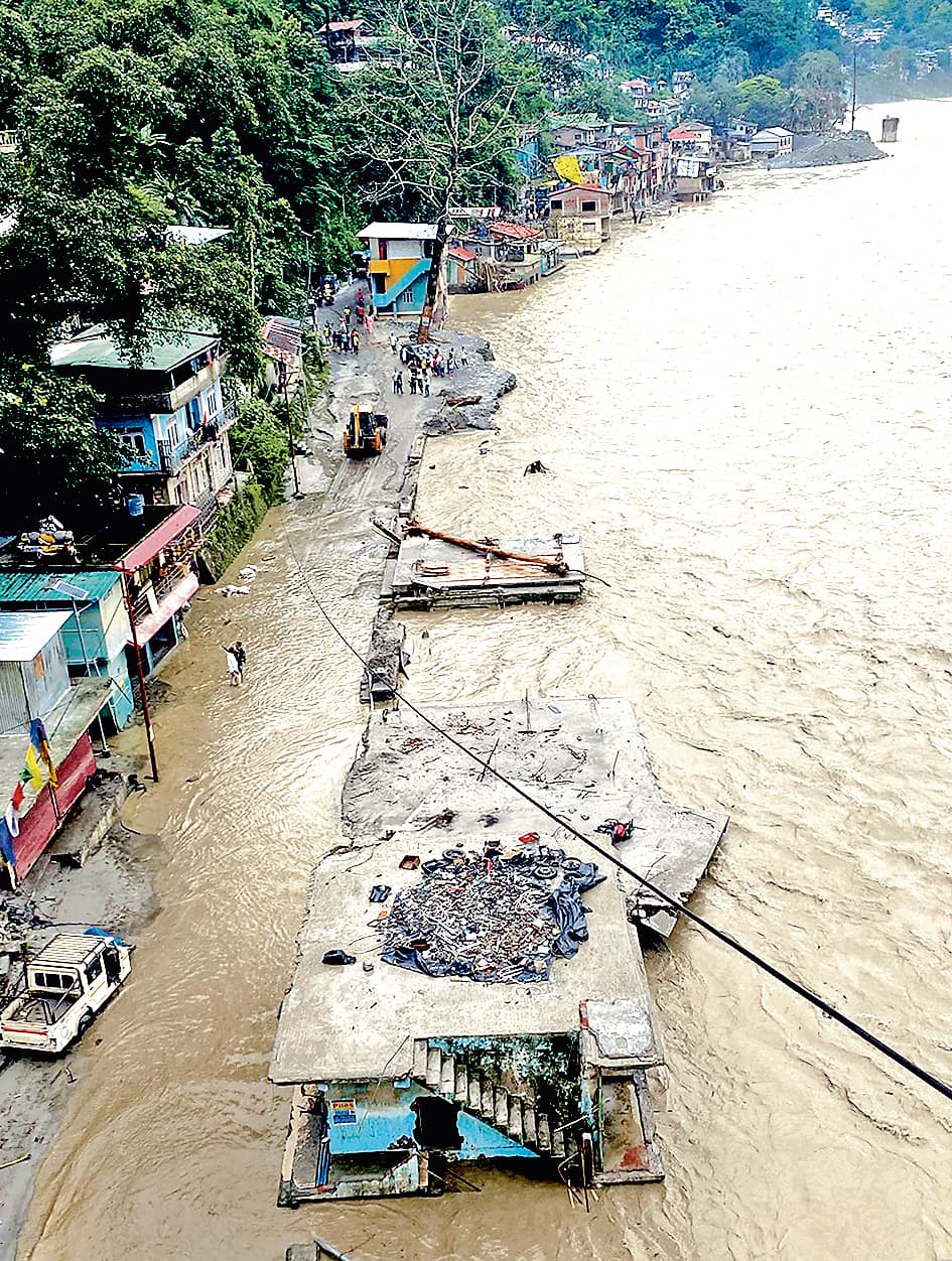 सिक्किम में भारी बारिश, उत्तर बंगाल के कई जिलों में अलर्ट