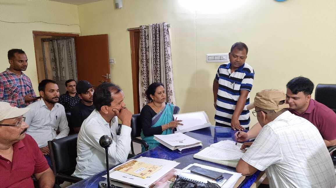 नारायणपुर सीओ का तबादला. बीडीओ को मिला प्रभार