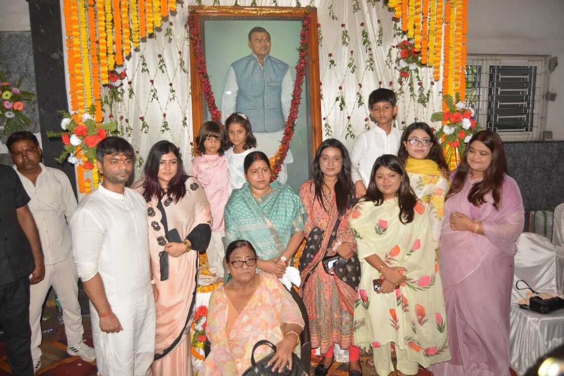 <bha>--</bha> पुण्यतिथि पर सूर्यदेव सिंह को दी गयी श्रद्धांजलि