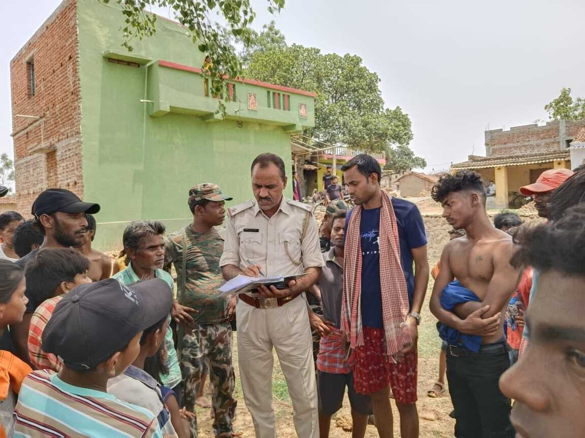 चंदरपुर गांव में राहगीर से मारपीट, कैमरा छीनने का आरोप