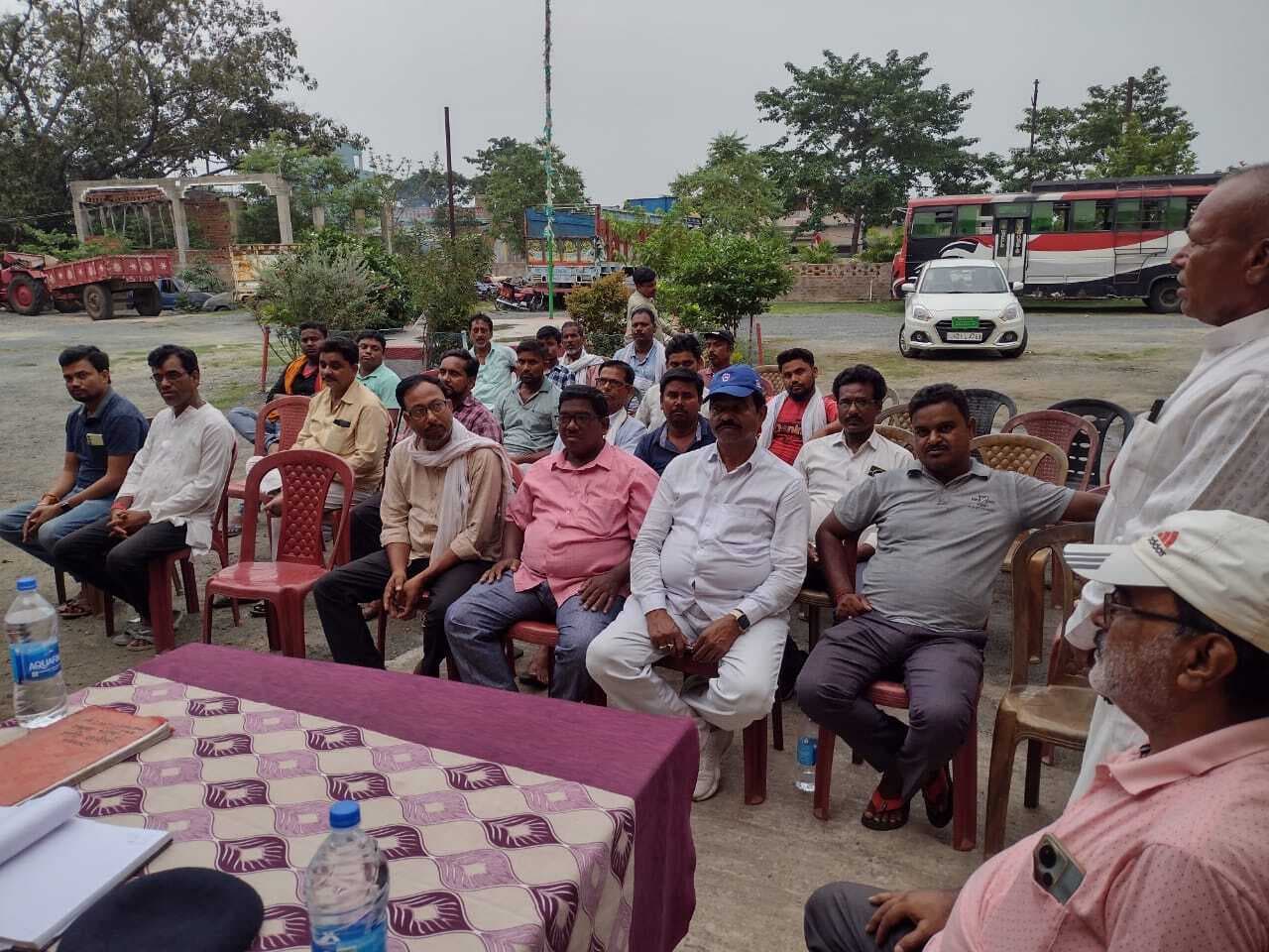 अराजक तत्वों पर पुलिस की रहेगी कड़ी नजर. सोशल मीडिया को लेकर बरतें विशेष सावधानी