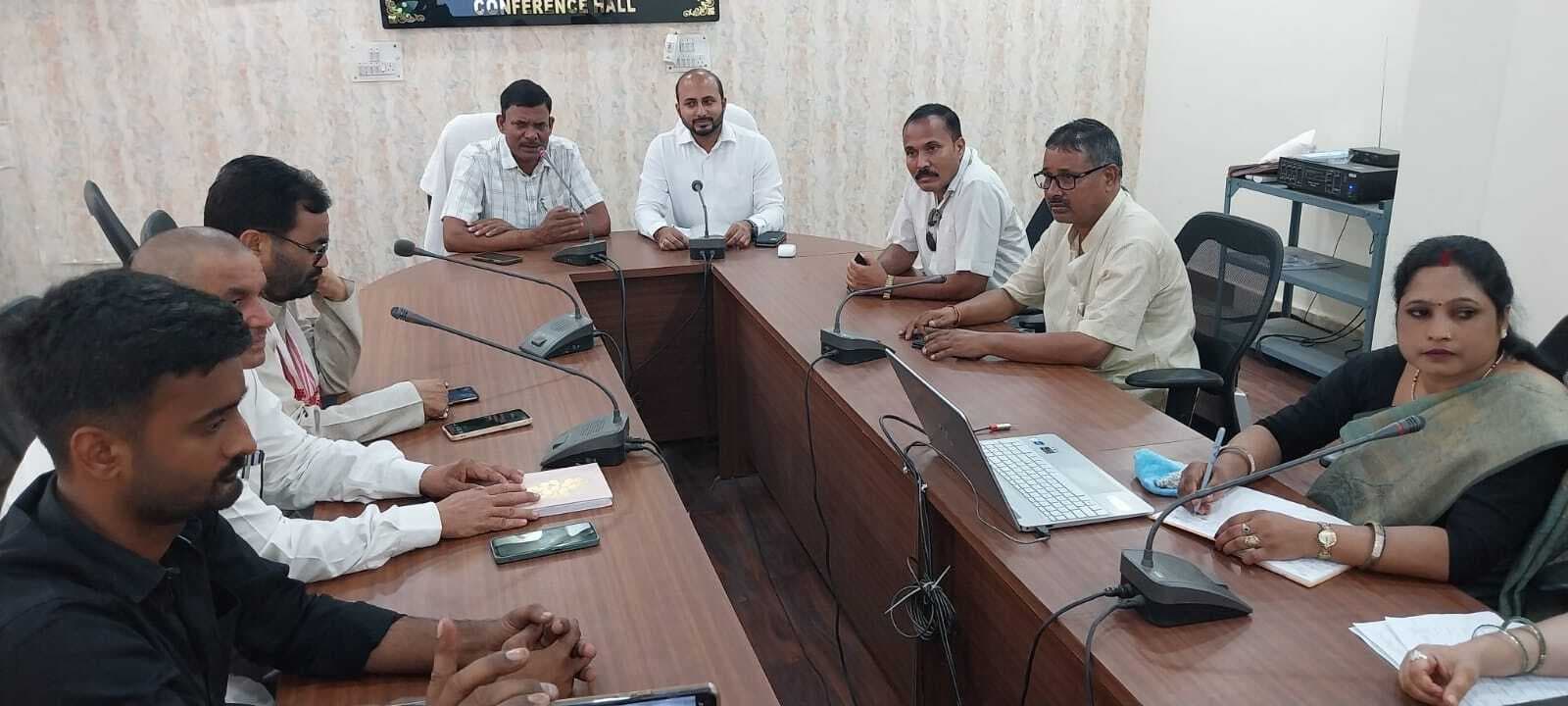 जिला परिषद का दो वर्ष का कार्यकाल पूरा होने पर गिनायी उपलब्धियां