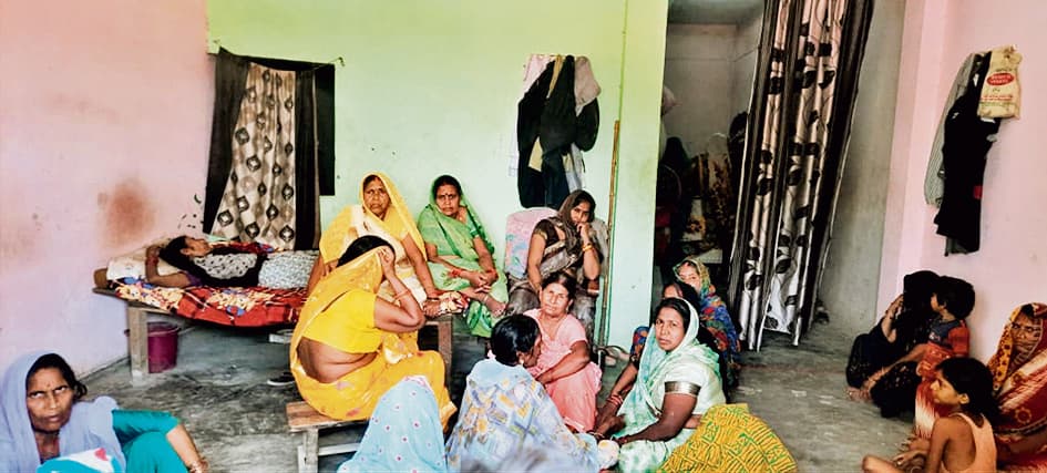 कुवैत गये थे पैसा कमाने, ताबूत में सिमटकर लौटे वतन