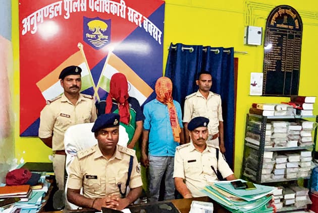 जिला खनन पदाधिकारी पर जानलेवा हमला करने वाले दो हमलावर गिरफ्तार