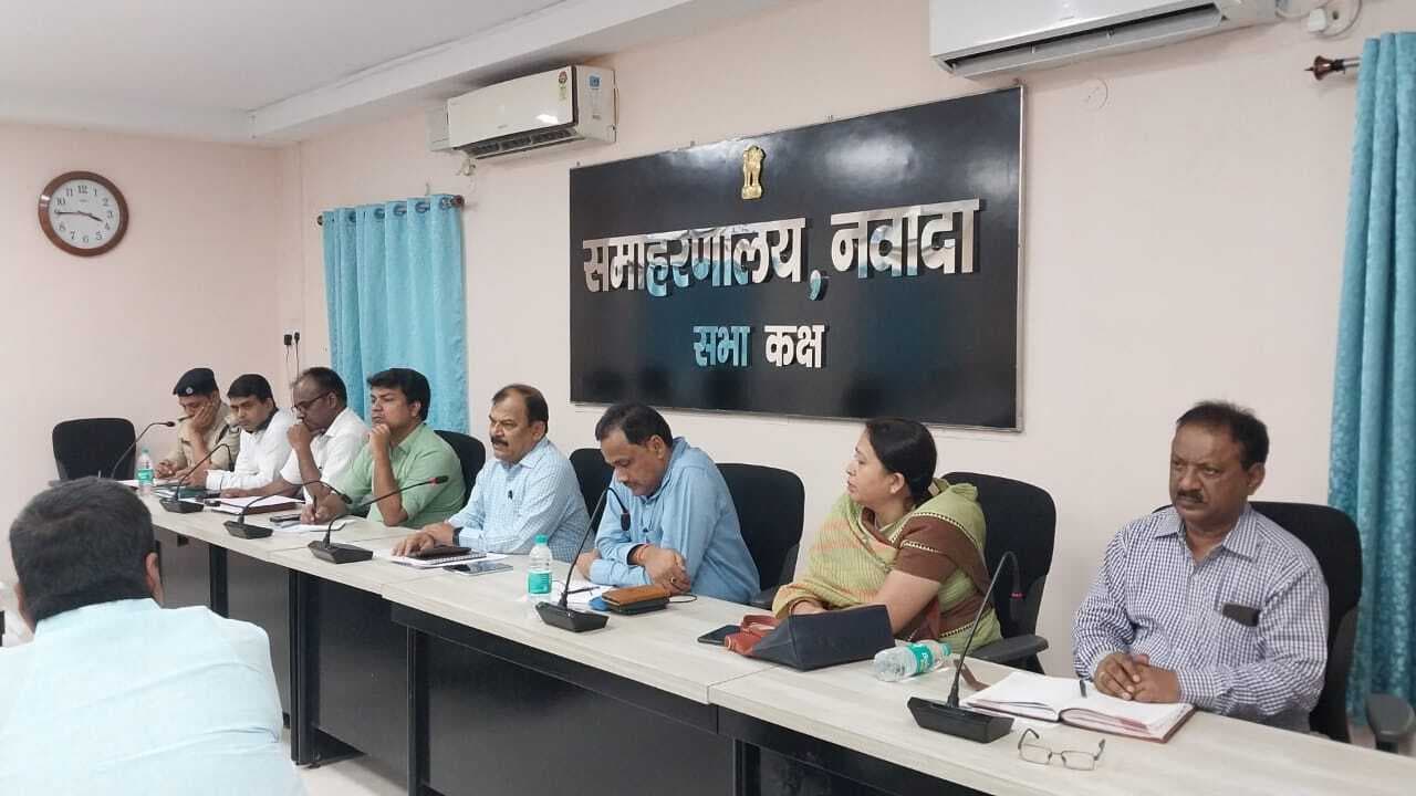 शांति और सौहार्द वातावरण में मनाएं बकरीद का पर्व : डीएम