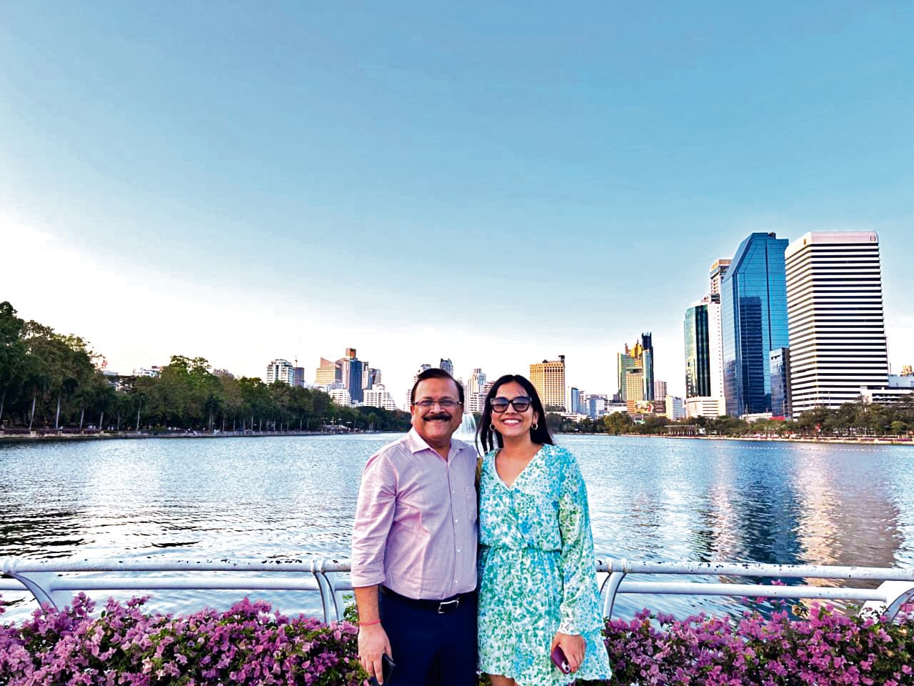 पिता के प्रोफेशन को अपना बेटियों ने बनाया करियर