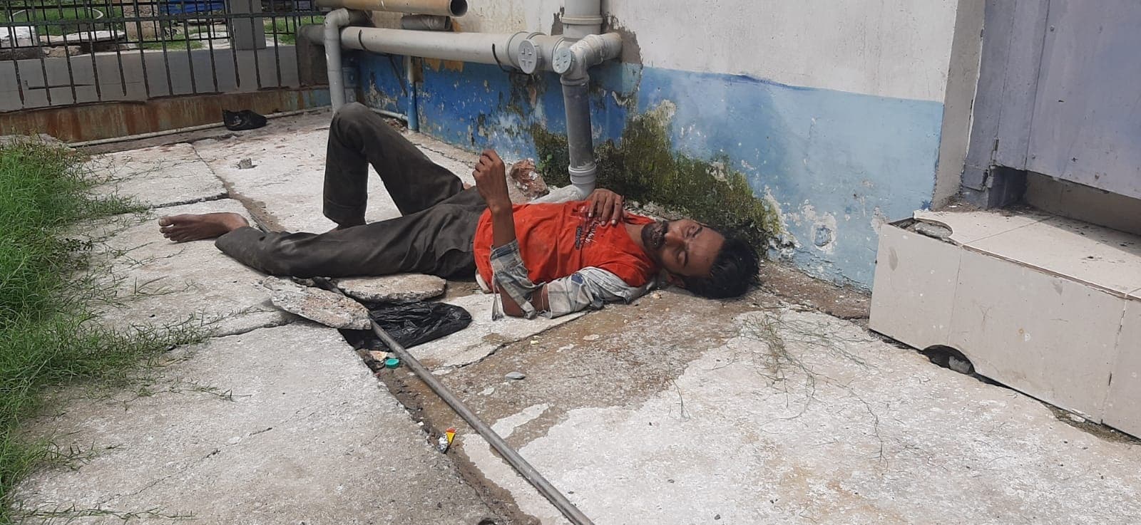 जीएमसीएच के टॉयलेट नाले पर 24 घंटे पड़ा रहा मरीज, किसी ने भी नहीं ली सुधि